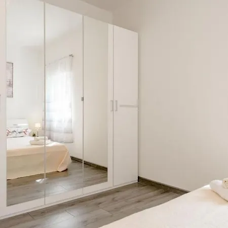 In Arbanija Mit Meerblick, Balkon, Klimaanlage, W-lan 5137-1 Apartment Trogir